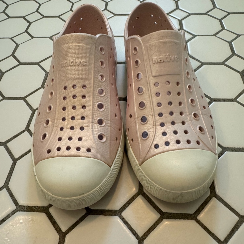Pink shimmer Natives C13
